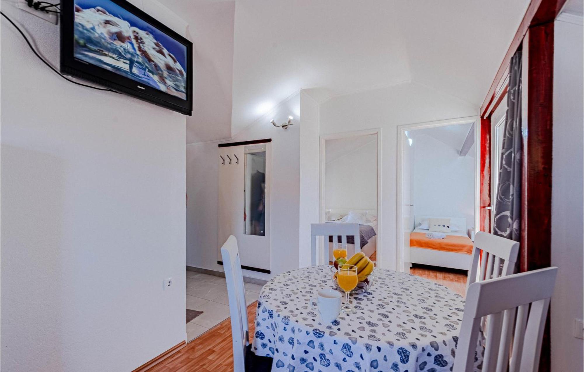 Beautiful Apartment In Vela Luka With Wifi Екстер'єр фото