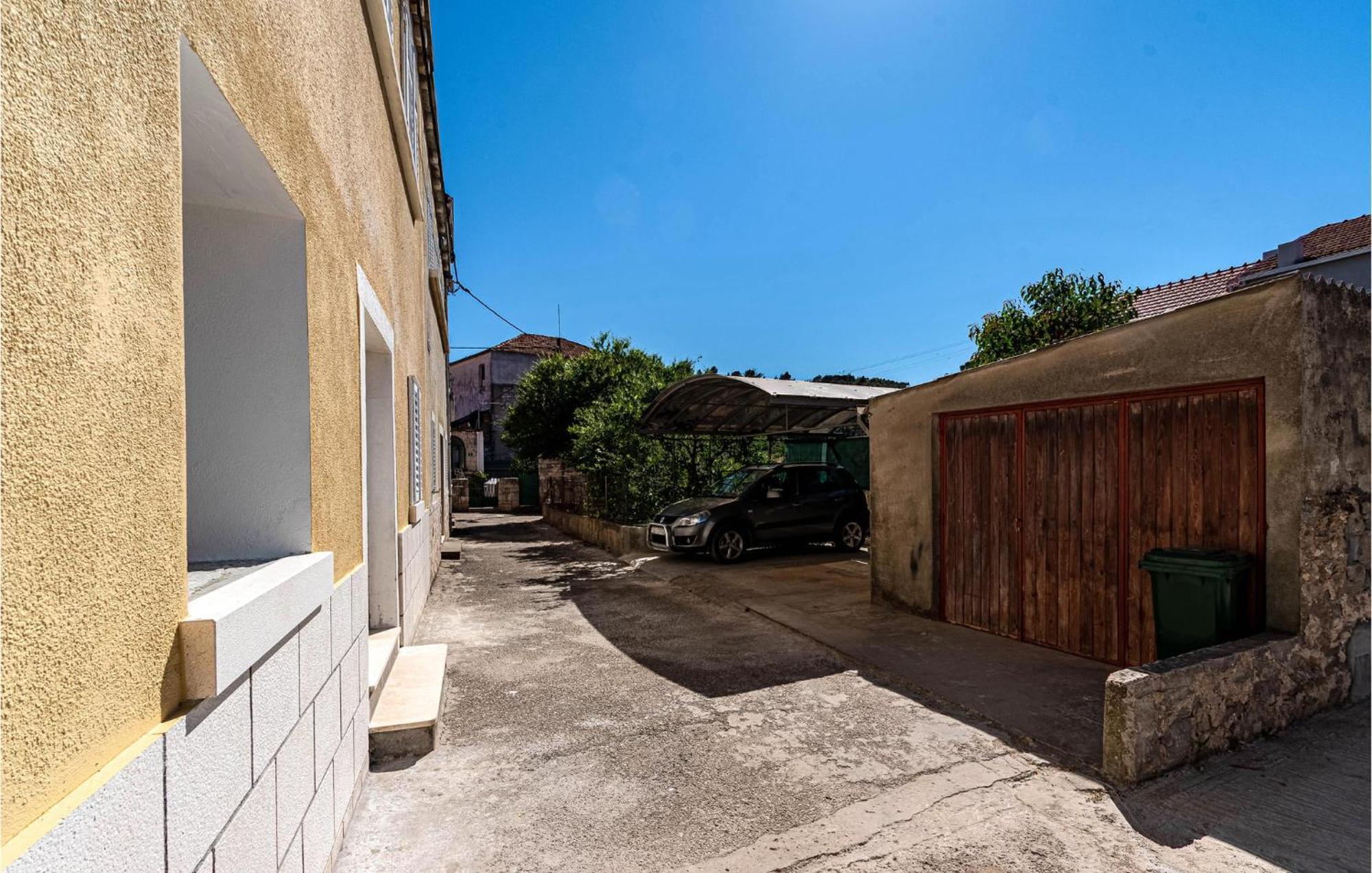 Beautiful Apartment In Vela Luka With Wifi Екстер'єр фото